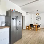 Moki Mit Privatem Beheizbarem Pool - By Istrabook Villa *