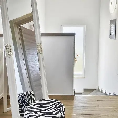 Вилла Moki Mit Privatem Beheizbarem Pool