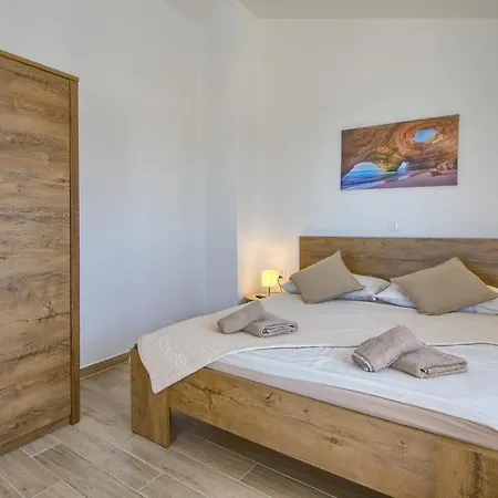 Moki Mit Privatem Beheizbarem Pool Вилла Пула