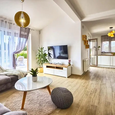 Вилла Moki Mit Privatem Beheizbarem Pool