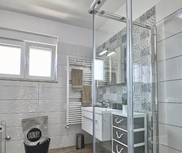 Moki Mit Privatem Beheizbarem Pool Villa *