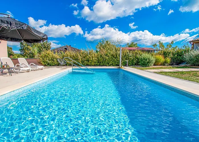 Moki Mit Privatem Beheizbarem Pool Villa