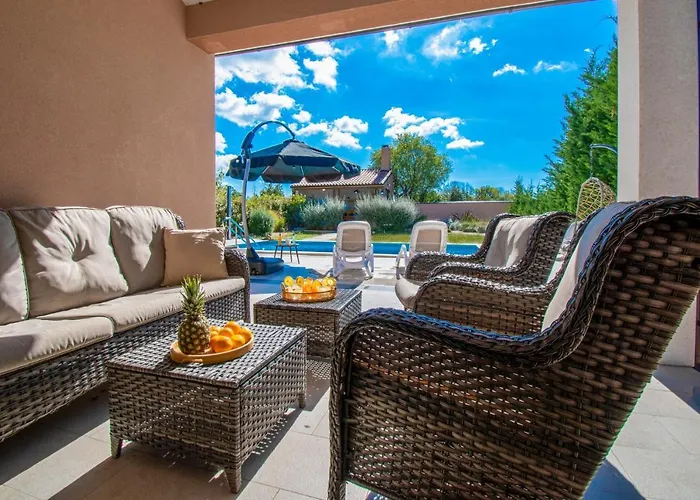 Villa Moki Mit Privatem Beheizbarem Pool