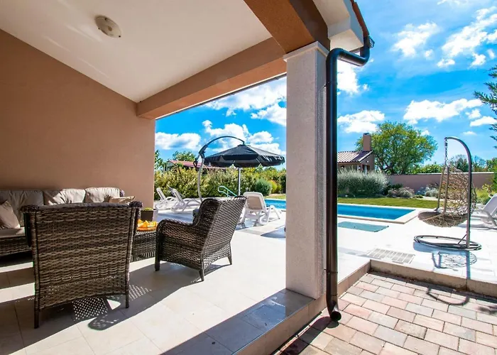 Moki Mit Privatem Beheizbarem Pool Villa *