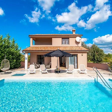 Moki Mit Privatem Beheizbarem Pool - By Istrabook Villa *